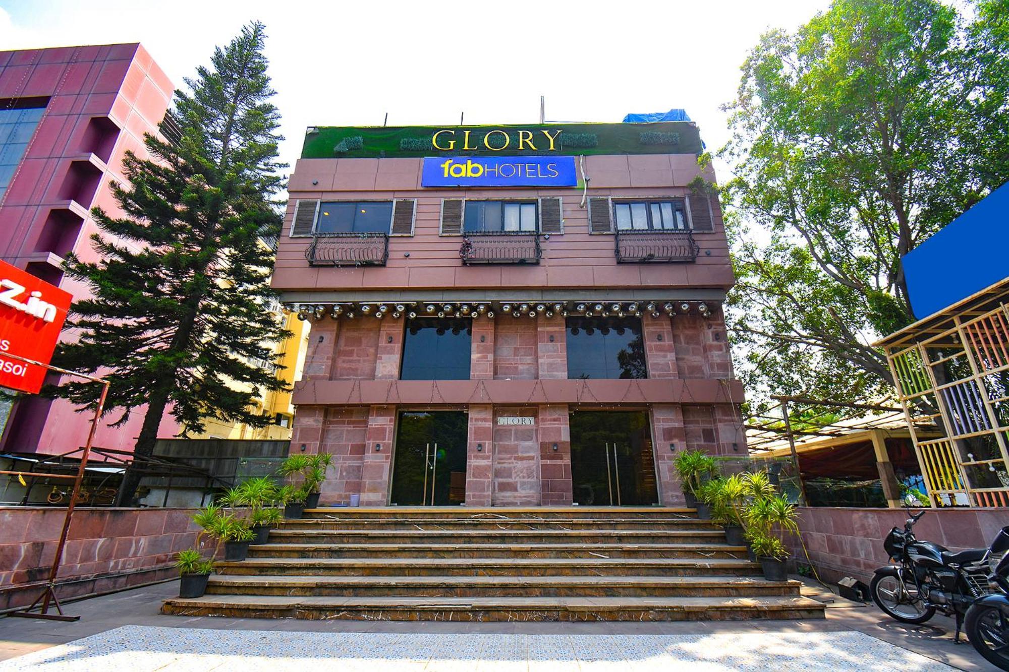 מלון Pimpri-Chinchwad Fabexpress Glory - Nr Skywalk Bridge מראה חיצוני תמונה